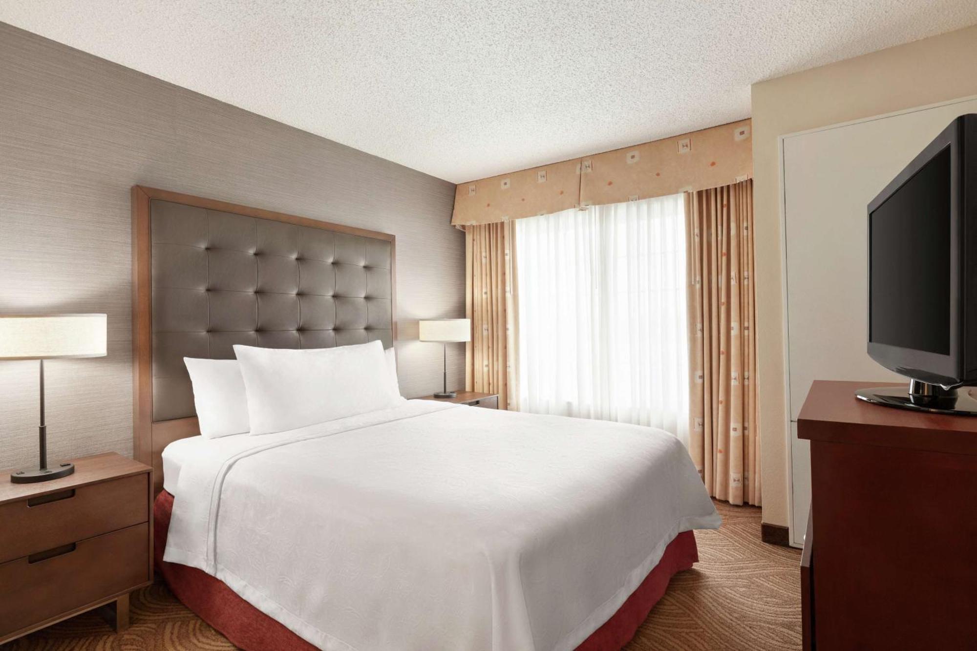 Homewood Suites By Hilton - Oakland Waterfront Exterior photo
