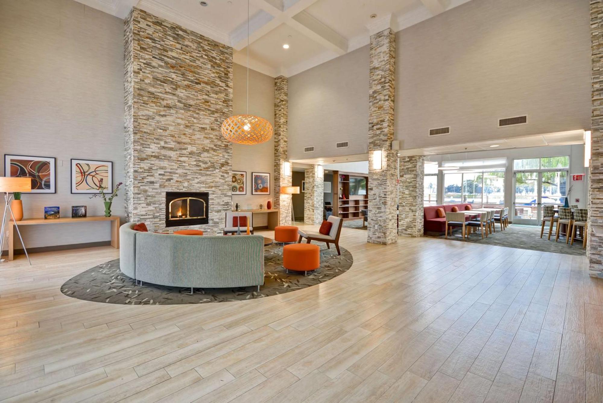 Homewood Suites By Hilton - Oakland Waterfront Exterior photo