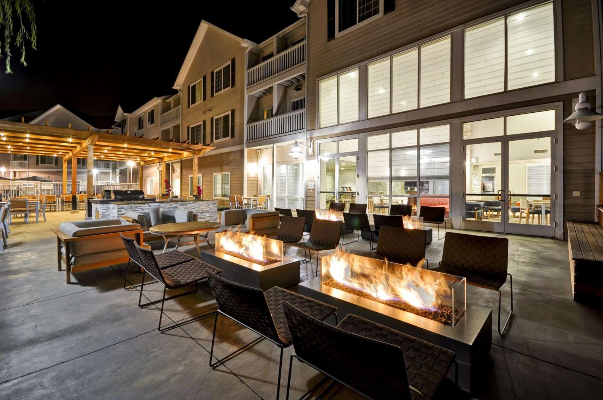 Homewood Suites By Hilton - Oakland Waterfront Exterior photo